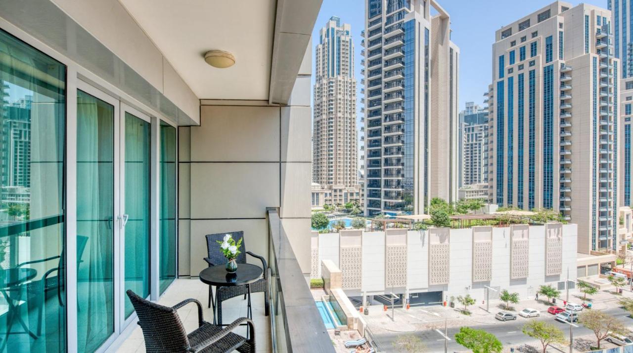 Stunning 1 Bedroom Apartment In Down Town Dubai Eksteriør bilde
